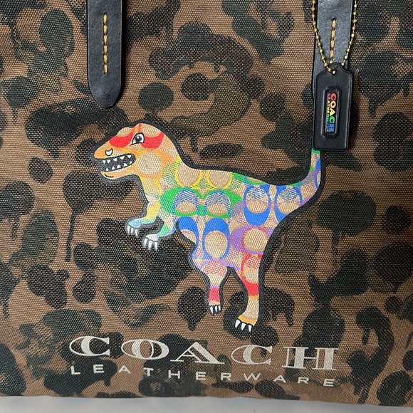 NWT Rare Coach Camo Rainbow Rexy Dinosaur Leather Tote Purse Canvas Case bag FOB - Picture 4 of 11